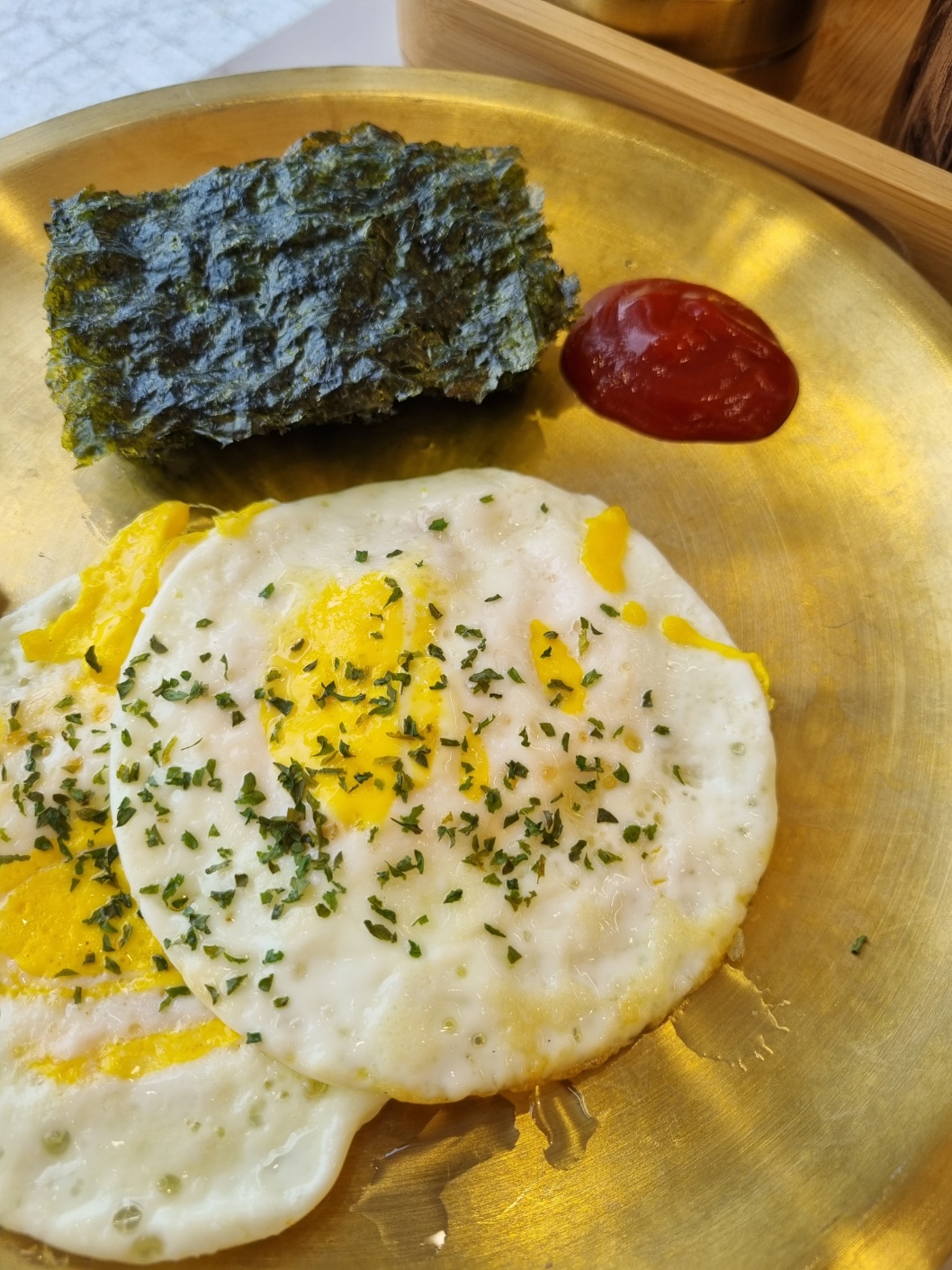 추가 반찬 및 테이크아웃 음료