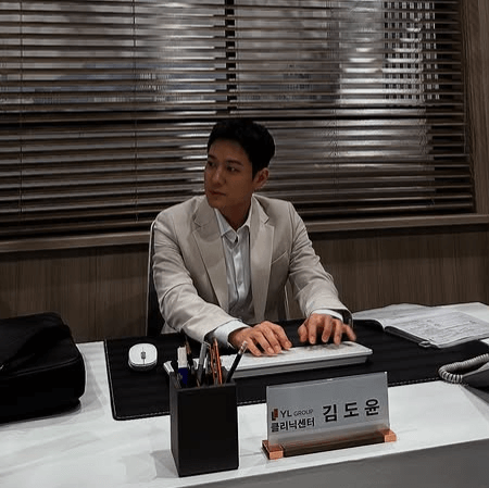 여왕의 집 등장인물 강재인&amp;#44; 김도윤&amp;#44; 황기찬&amp;#44; 강세리 인물관계까지