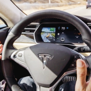 자율주행 관련주 TOP5 : 테슬라