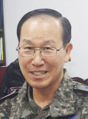 군 기수 파괴 4성 장군 전면 교체