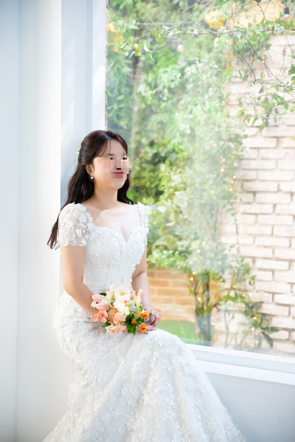 슬림드레스와-생화부케