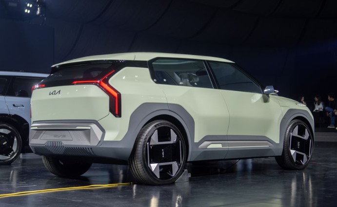 기아자동차-2024-ev3-가격-제원-성능-디자인-인테리어-연비