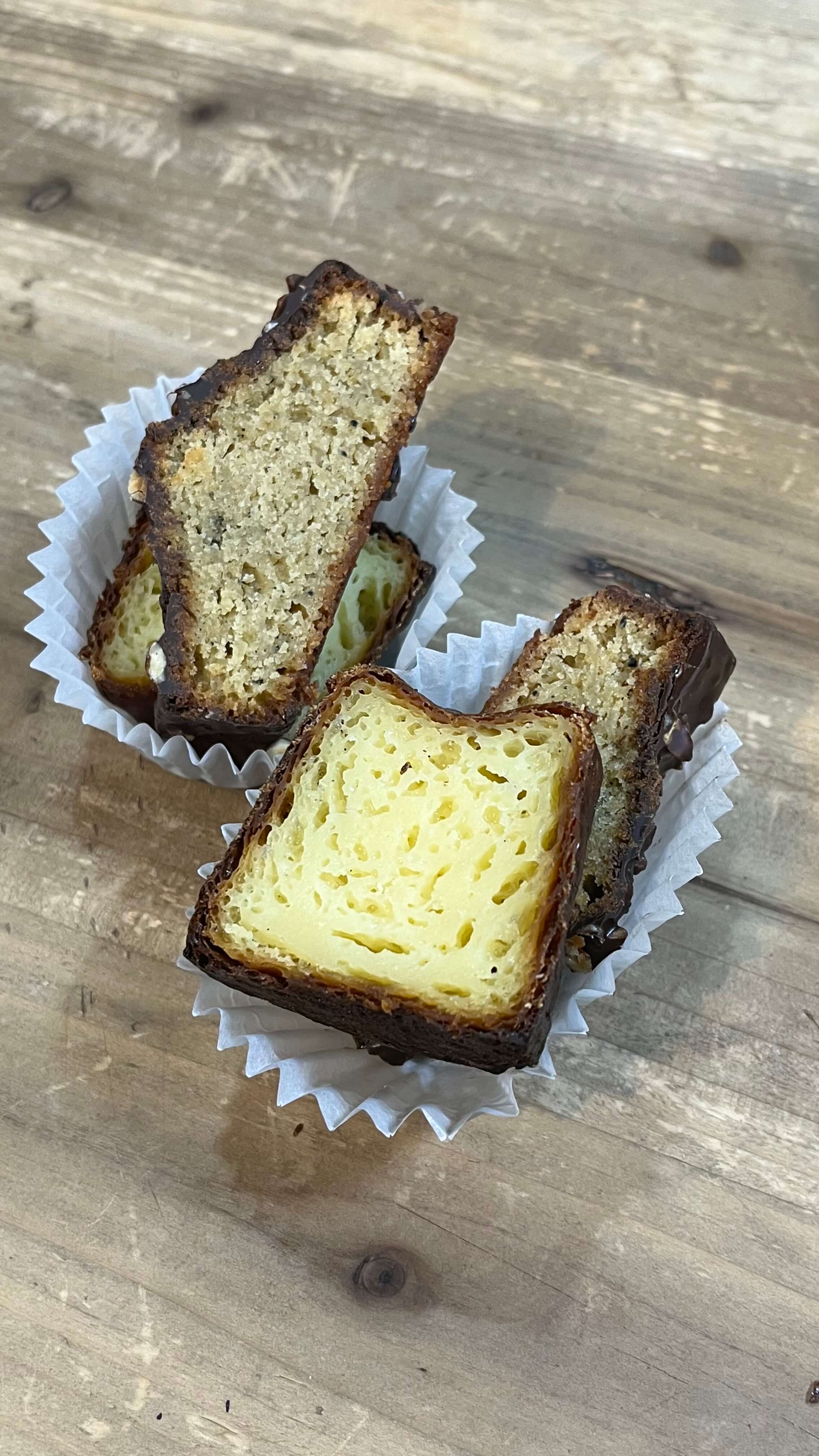 대구 카페 데일리 베이크 - 약전 골목 라떼 맛집 - 까눌레 맛집 - 디저트 메뉴