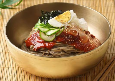 한국의 분식 막국수