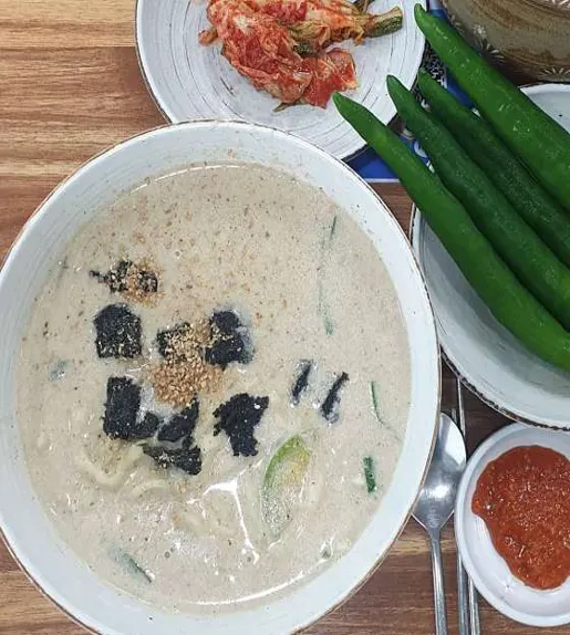 제갈콩명 본점