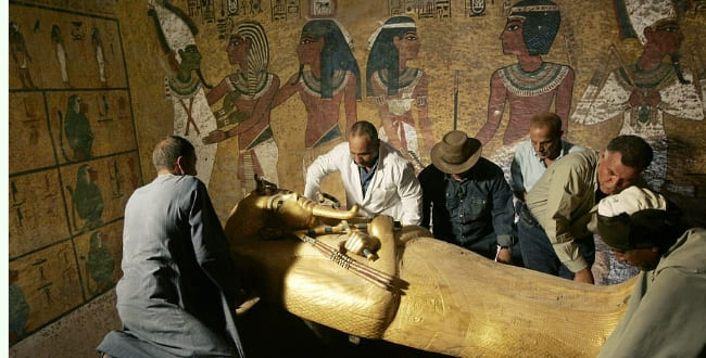 투탕카멘 왕은 나약한 소년왕이 아닌 '전사' VIDEO: King Tutankhamun was a 'battle-hardened warrior'...