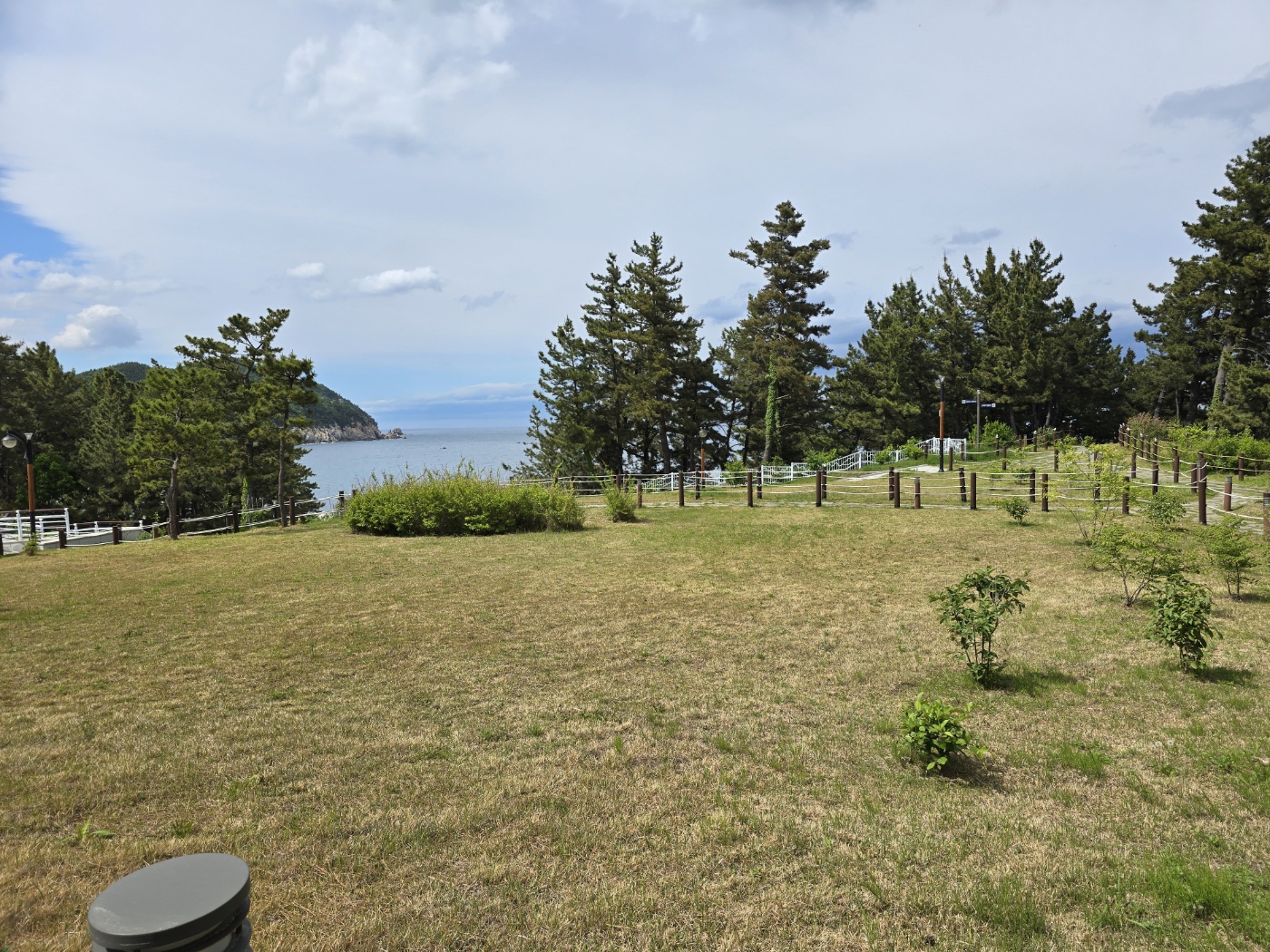 용화역 뒤편에 있는 산책길