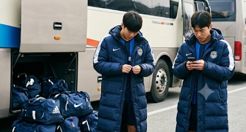 축구부 입단하면 끝인 줄 알았죠? 제 통장이 먼저 터졌습니다