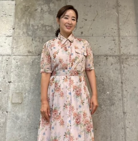 윤유선 나이
