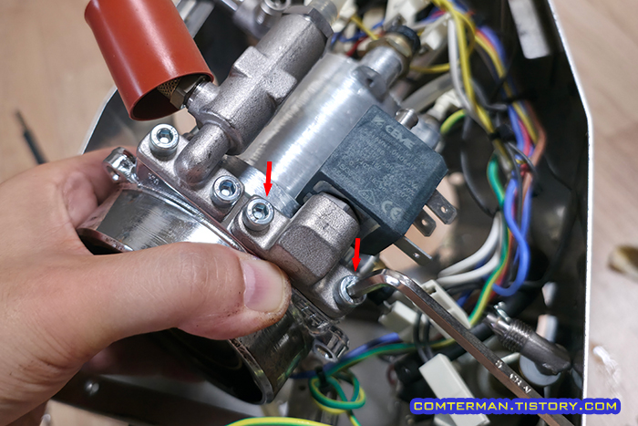 가찌아 클래식 솔레노이드 밸브 분리