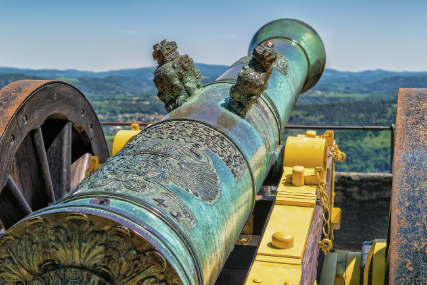 비자야나가르 제국의 비로브 대포: 16세기 인도 화포 기술의 정수