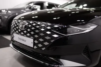 그랜저 페이스리프트 디자인 실내 가격 출시일 정보 요약_7