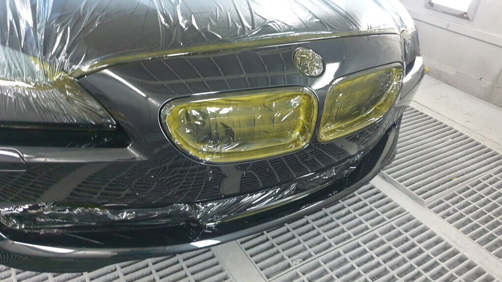 자동차 범퍼복원 - 앞 범퍼 도색 완료