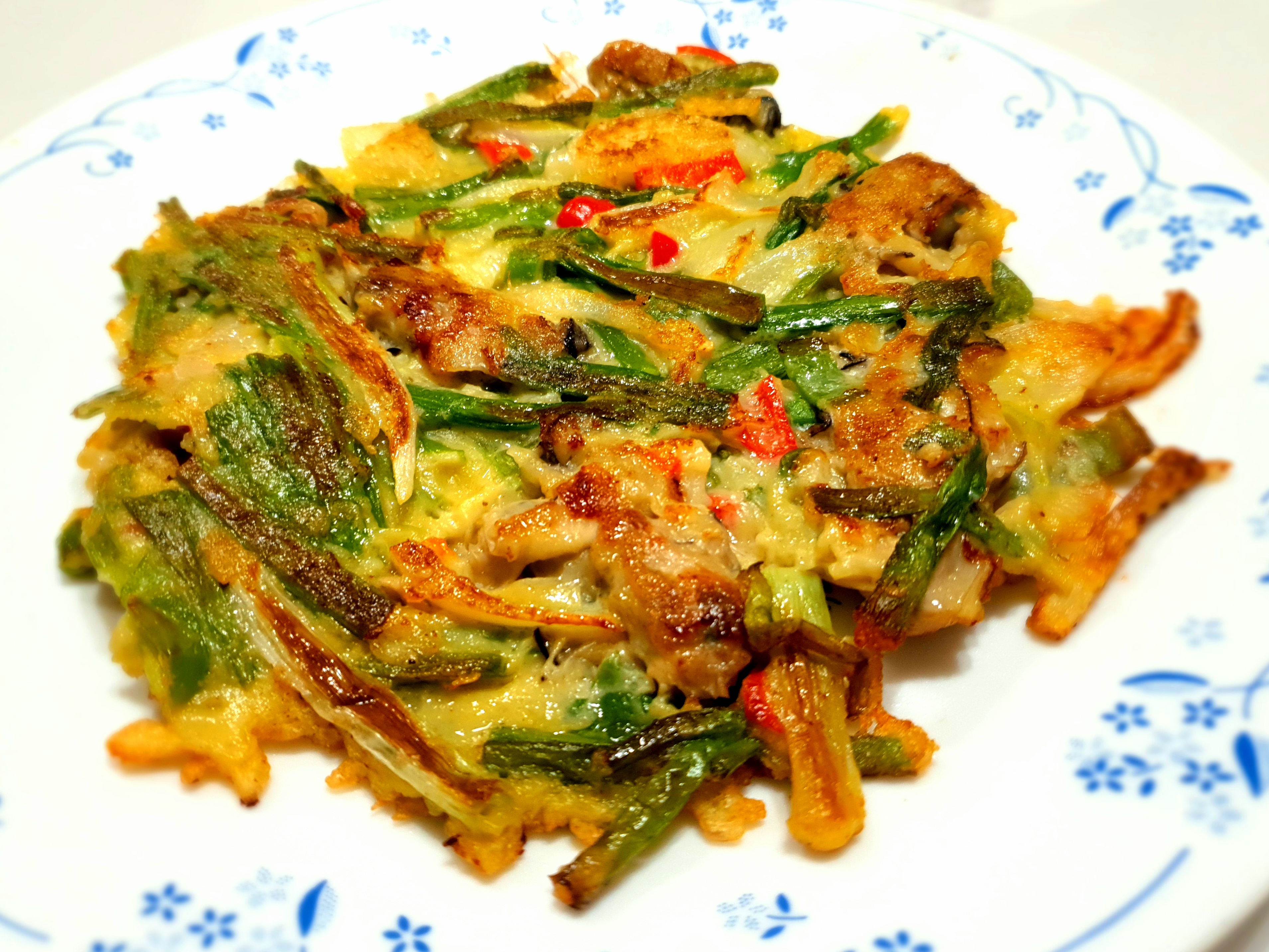 쪽파를-넣고-맛있게-굴전을-부쳤습니다.