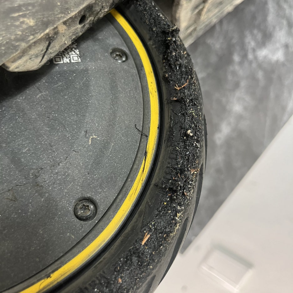 전동킥보드 수리: 나인봇 맥스 G2 AS-타이어 펑크 교체, 세그웨이 SEGWAY NINEBOT MAX, 수원 화성 동탄 광교 용인 안양 안산 오산 분당 군포