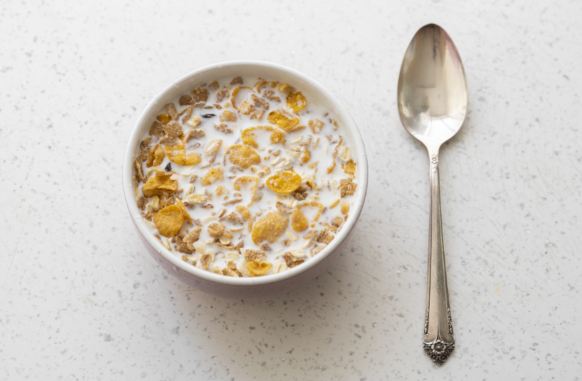 시리얼-아침식사