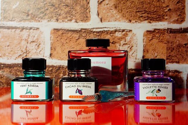 만년필과 잉크의 화학과 기술