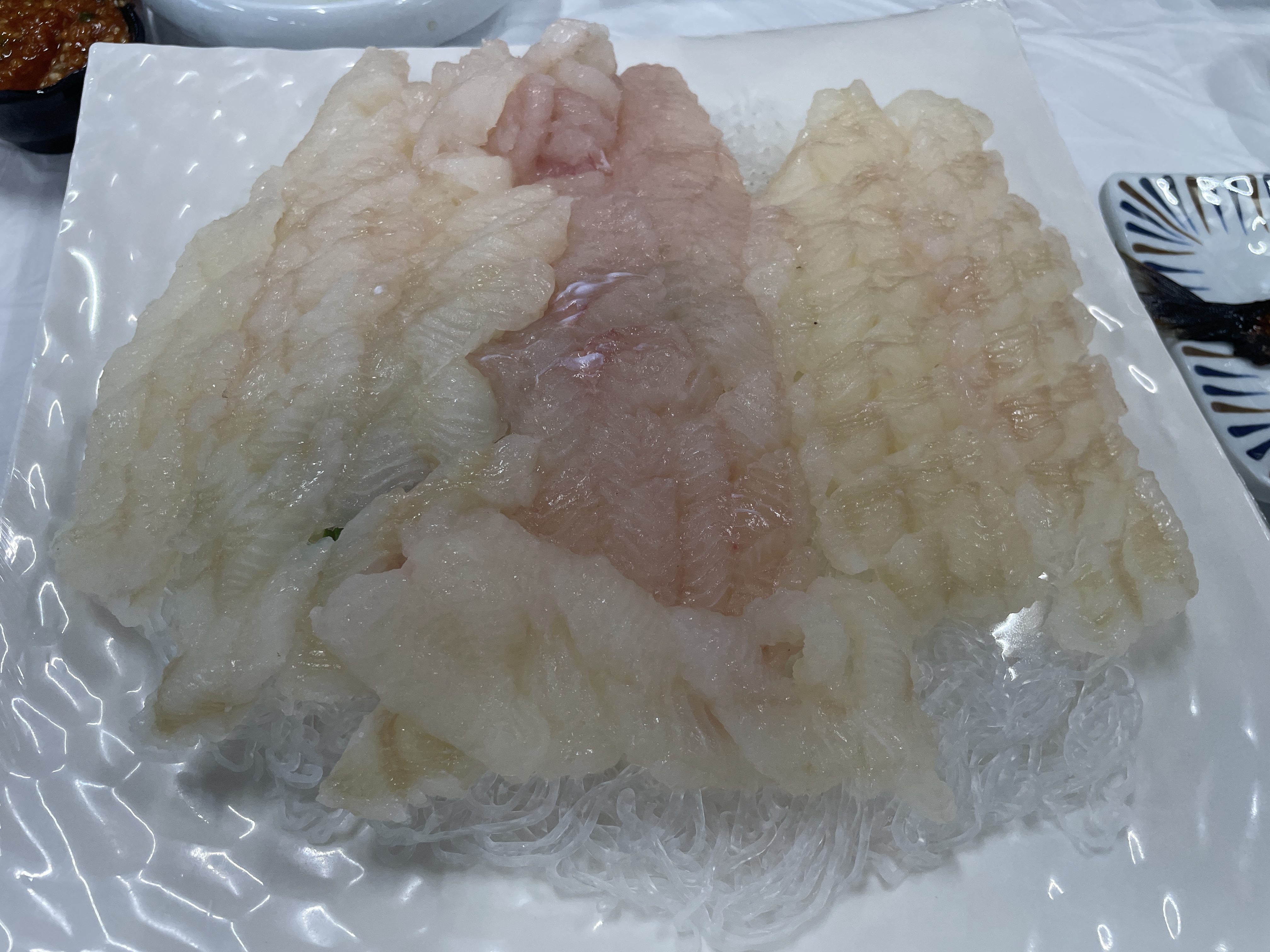 전복치 회 모습