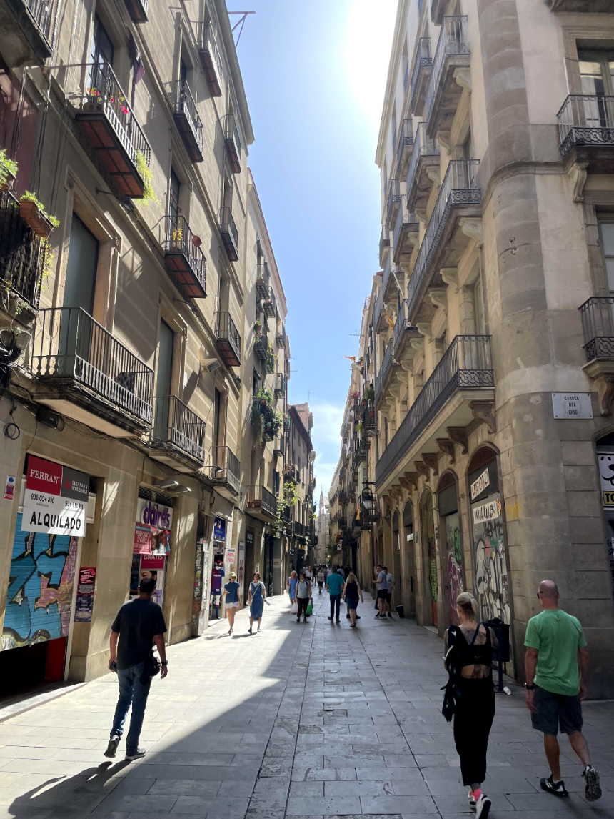 람블라스 거리 가는 길