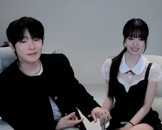 과즙세연&hearts;BJ 케이 8개월째 열애 중! 방시혁 루머 종식시킨 중대발표 키스 퍼포먼스