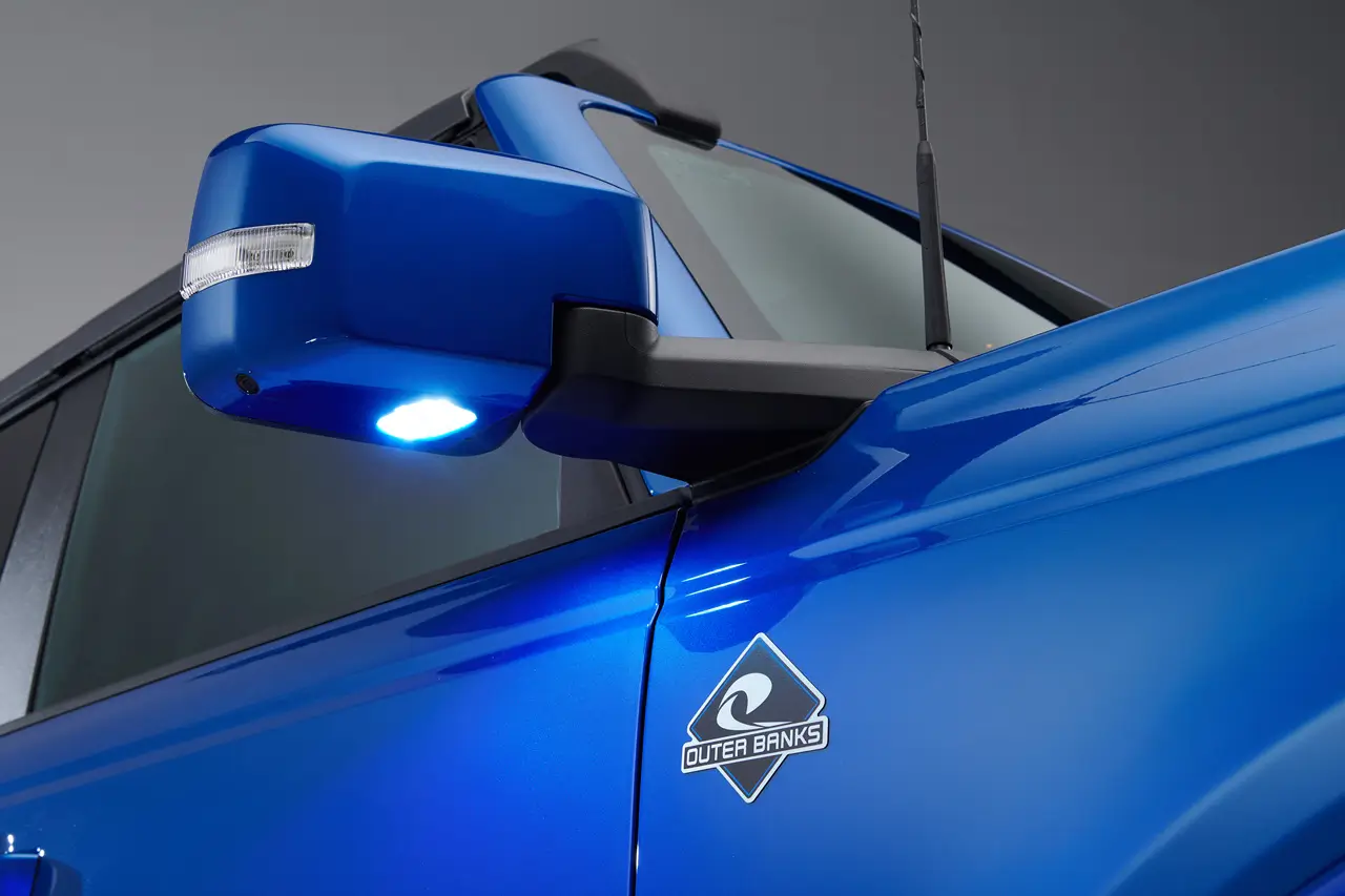 포드 브롱코 차량 이미지 사이드