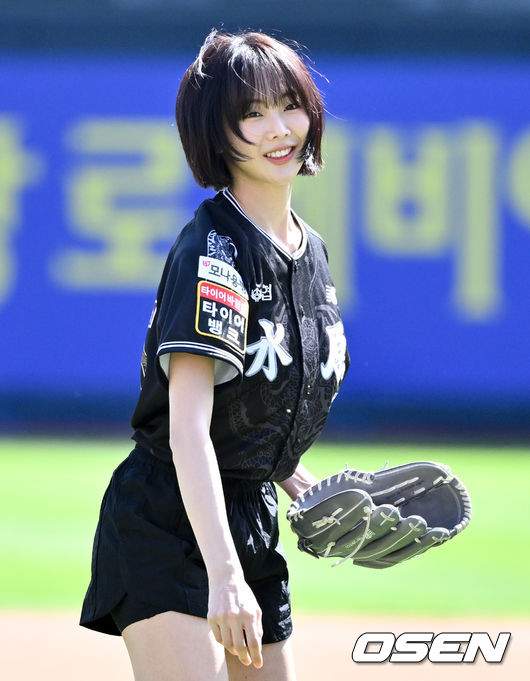 금새록 프로필