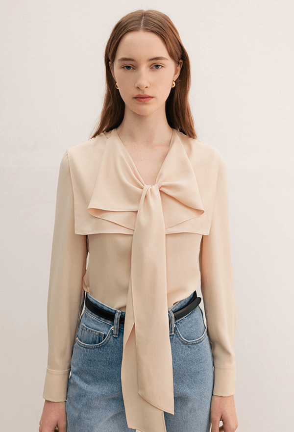 스프링피버 1회 이주빈 블라우스