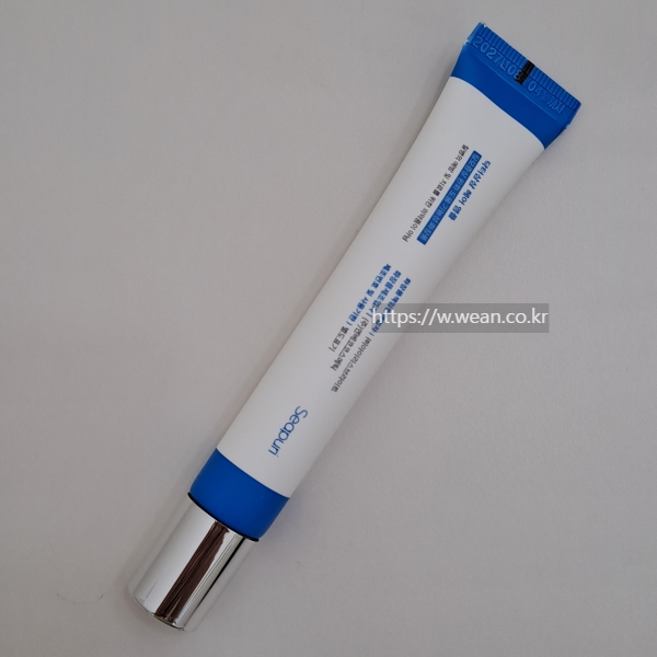 닥터33 탈모앰플이 놓여 있어요.