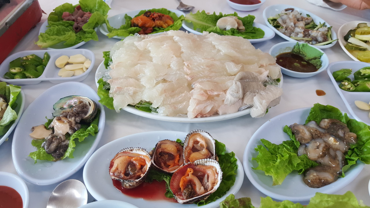남당항 왕언니회수산