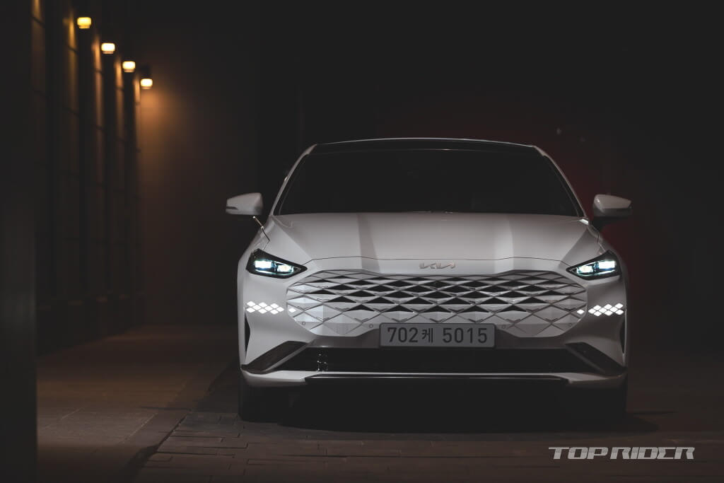 2024 K8 하이브리드