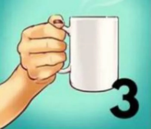 컵을 든 손모양3