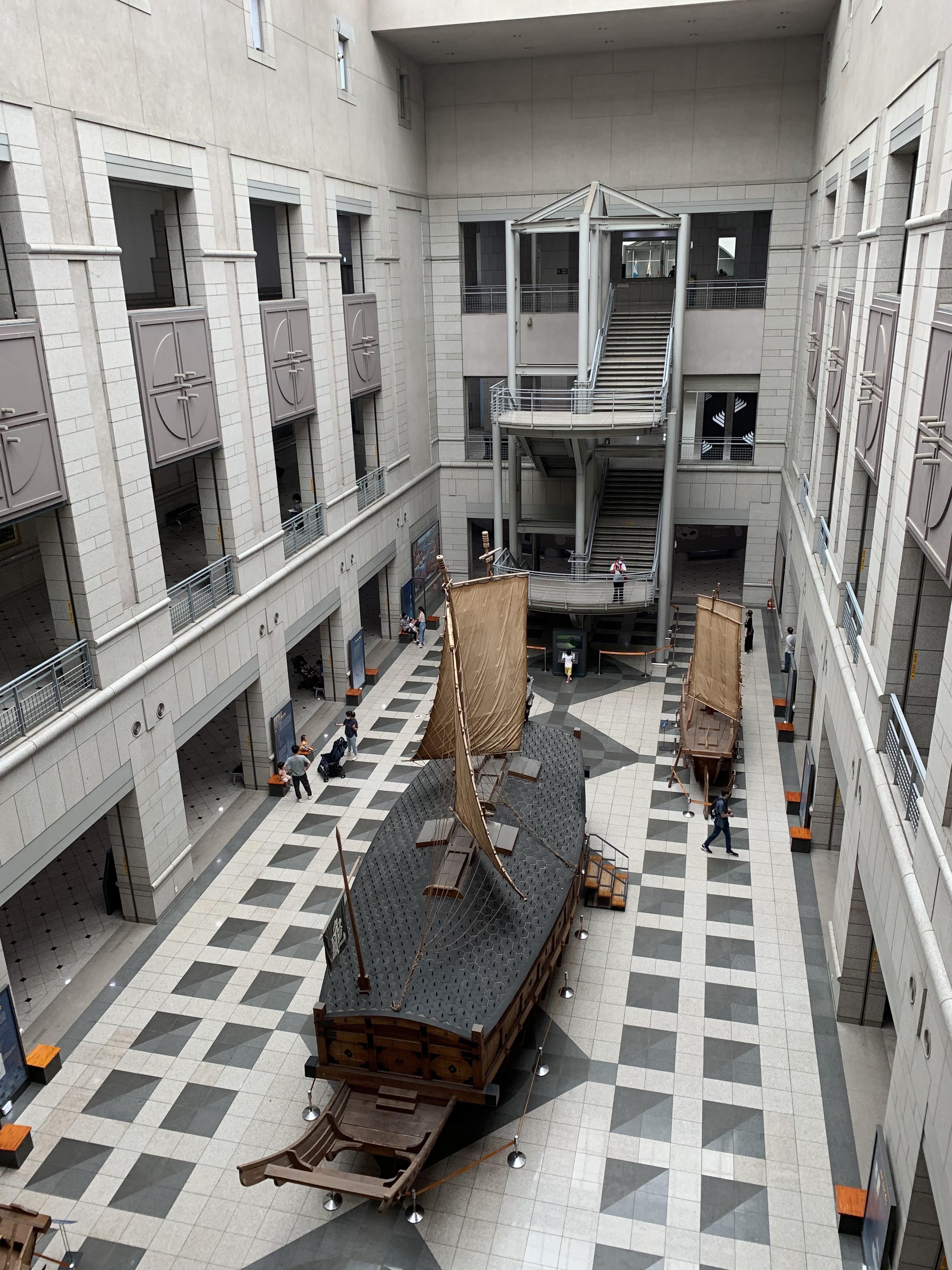 전쟁기념관 실내