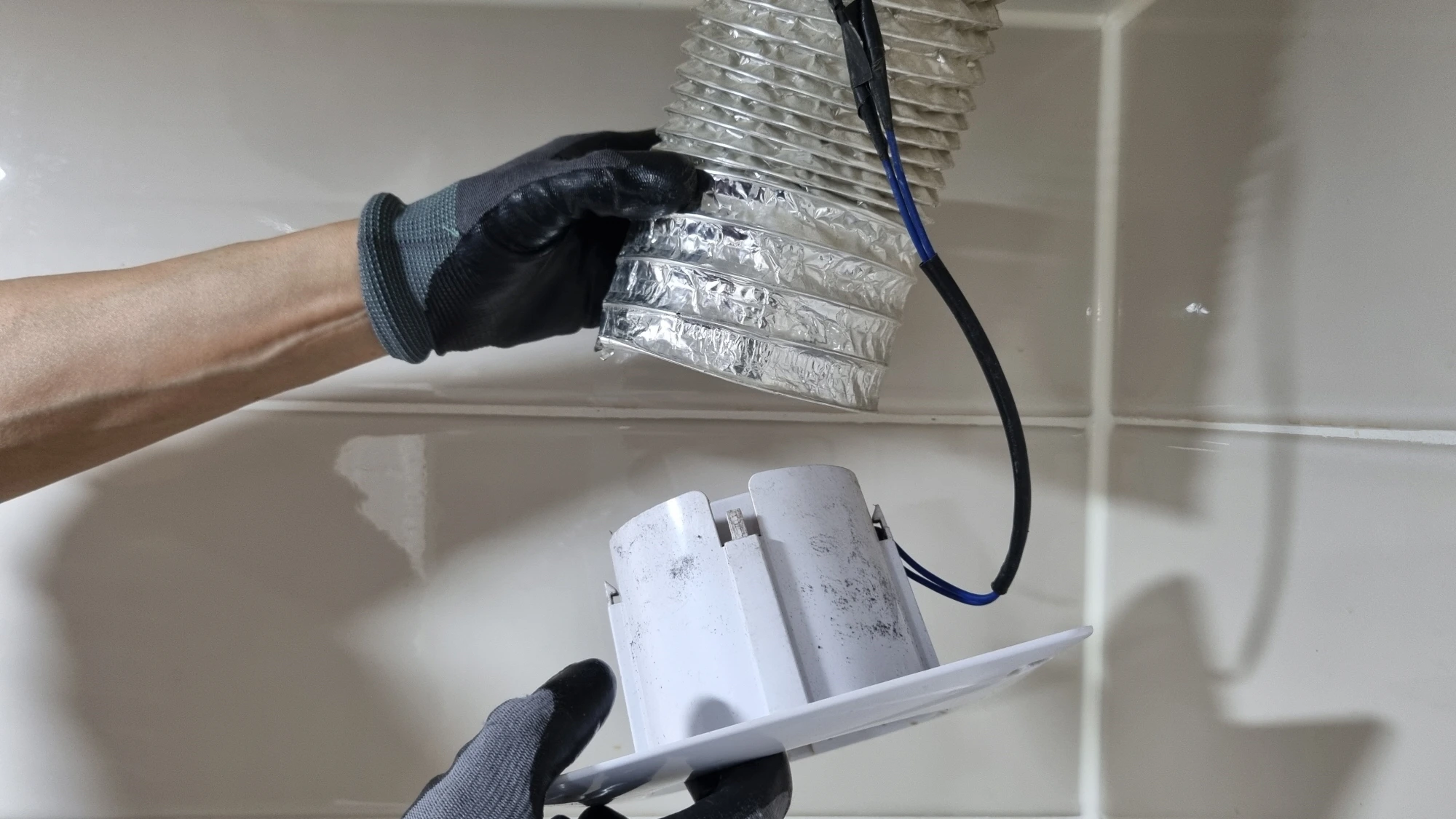 환풍기 배관 분리