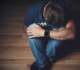 갈비뼈 금간 증상 11