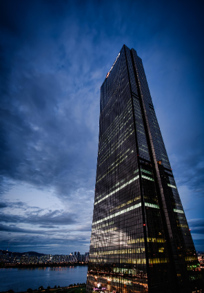 럭셔리한 리버뷰 & 현대적인 감성