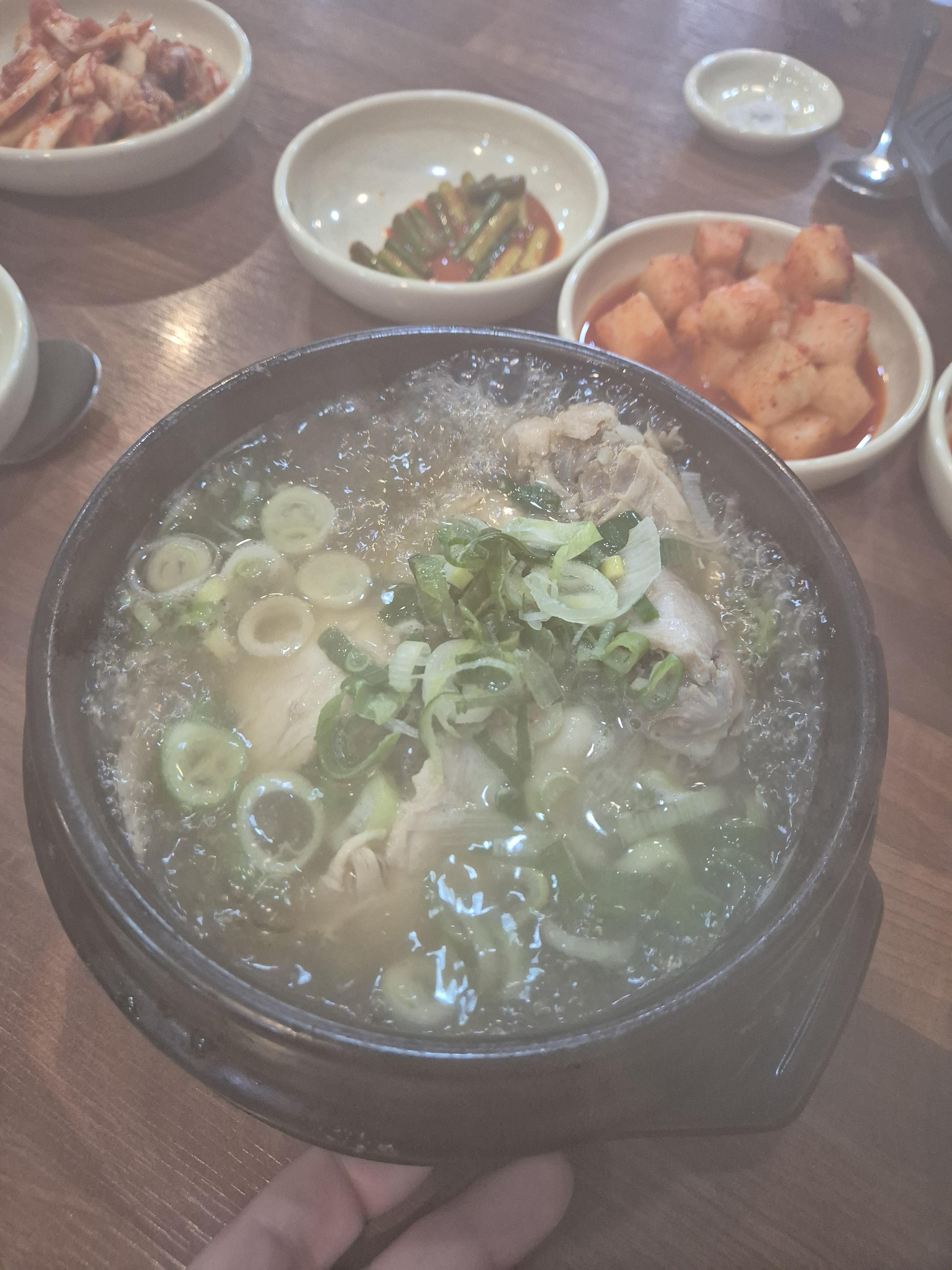 직산 삼계탕 토정삼계탕의 참옻 삼계탕