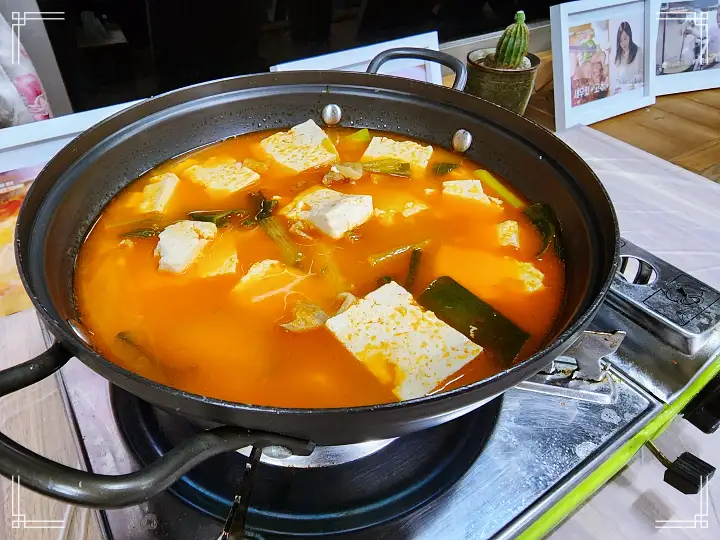 이만기 동네한바퀴 시즌2 북어찌개 백반 천하장사 씨름대회 단골집 충북 보은 맛집 소개