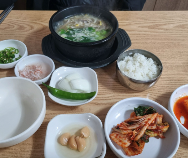 여수 토박이 국밥, 해장으로 딱!