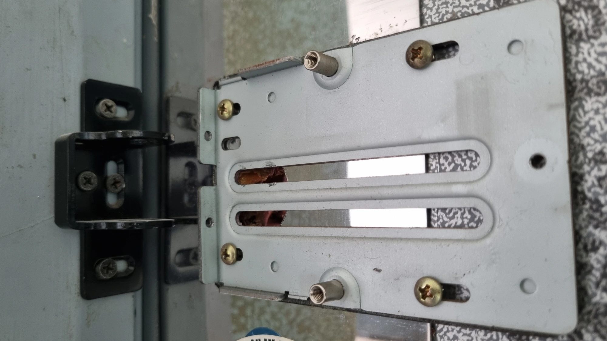 도어록 설치 보강판