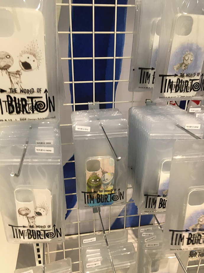 팀버튼-특별전-아트샵7