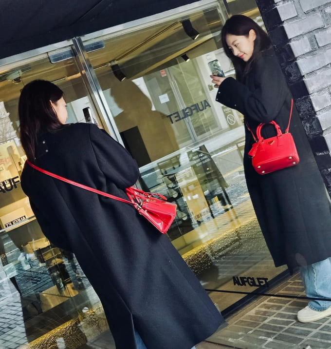 공승연 사복