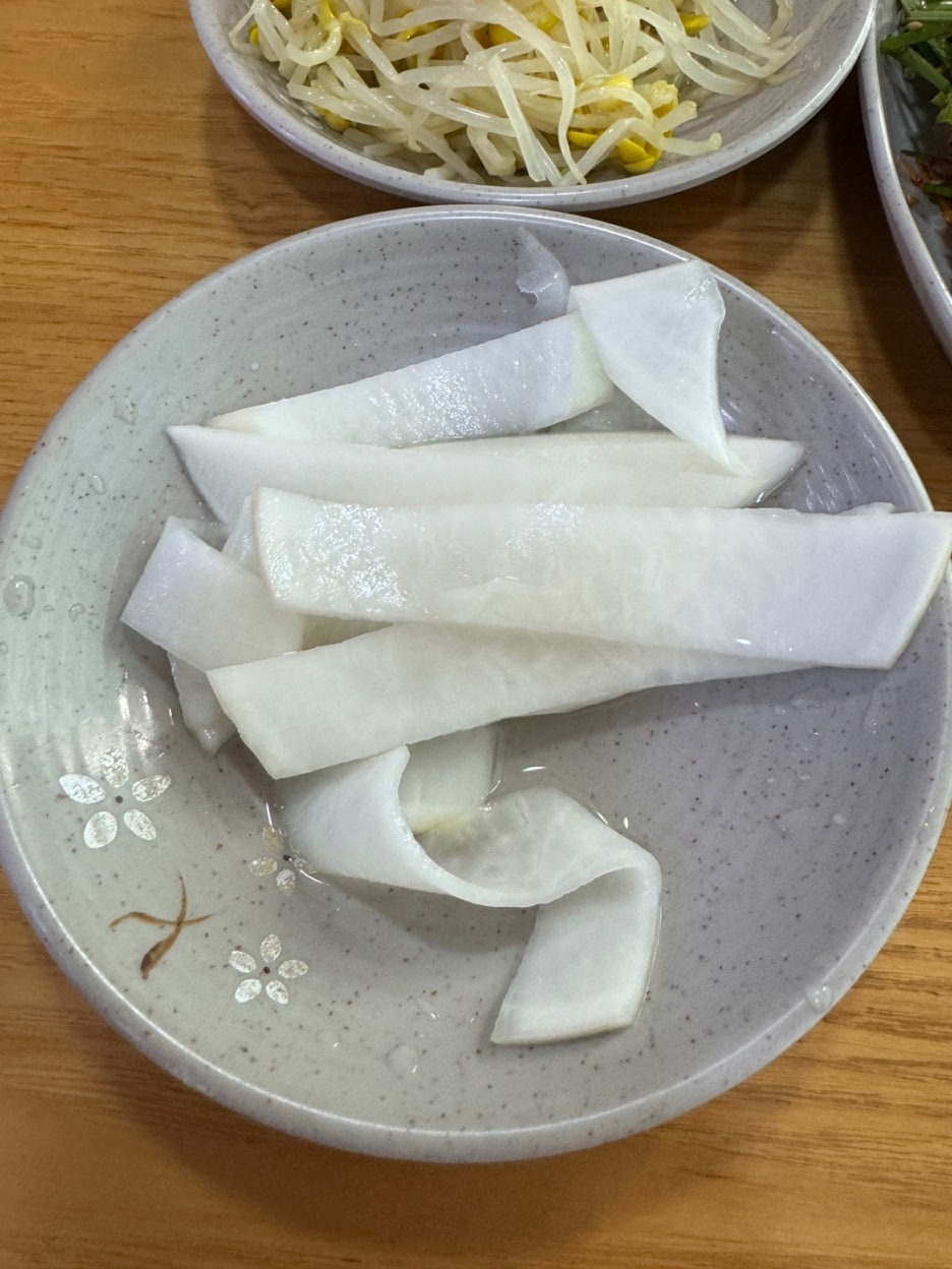 평촌쭈꾸미 기본반찬