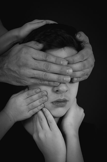 안구 건조증 안약 치료 수술 예방법 생활습관 개선