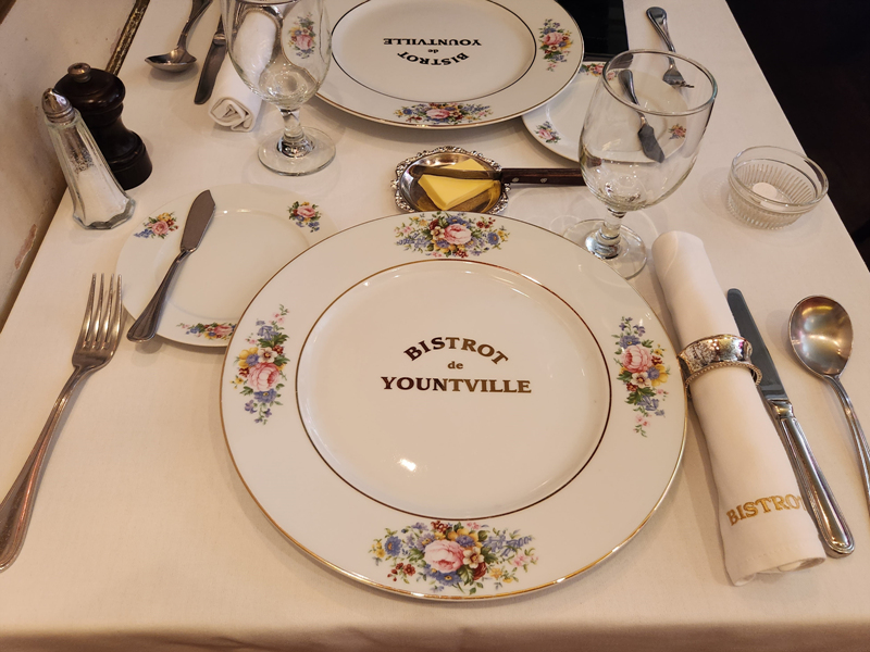 비스트로드욘트빌 플레이트