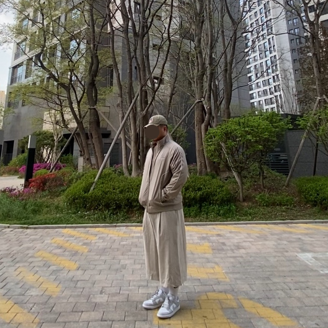 데일리룩('26. 4. 19.)폴로랄프로렌 더블알엘 가먼트다잉 볼캡, 나이키 코르테즈 바람막이, 무신사스탠다드 버뮤다 스웨트팬츠, 나이키 장목, 나이키 덩크로우 레트로 그레이 포그
