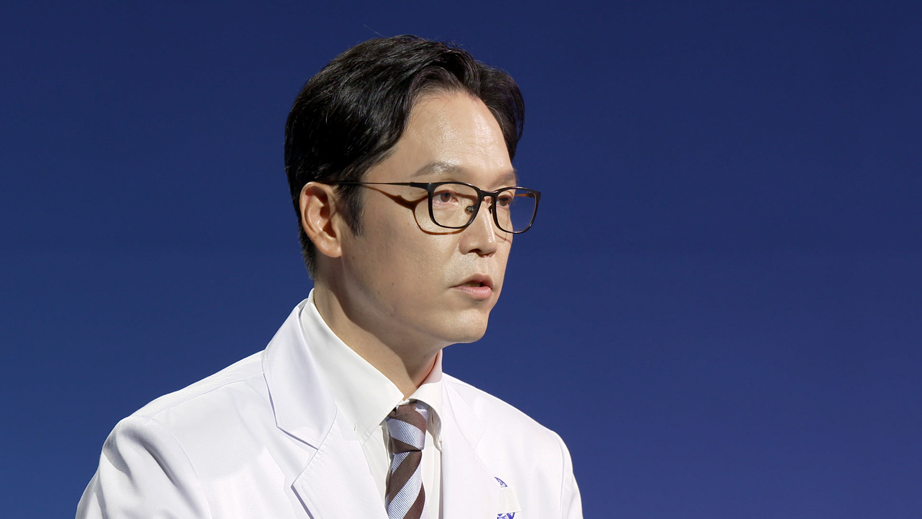 명의 눈속의 점 안구 종양