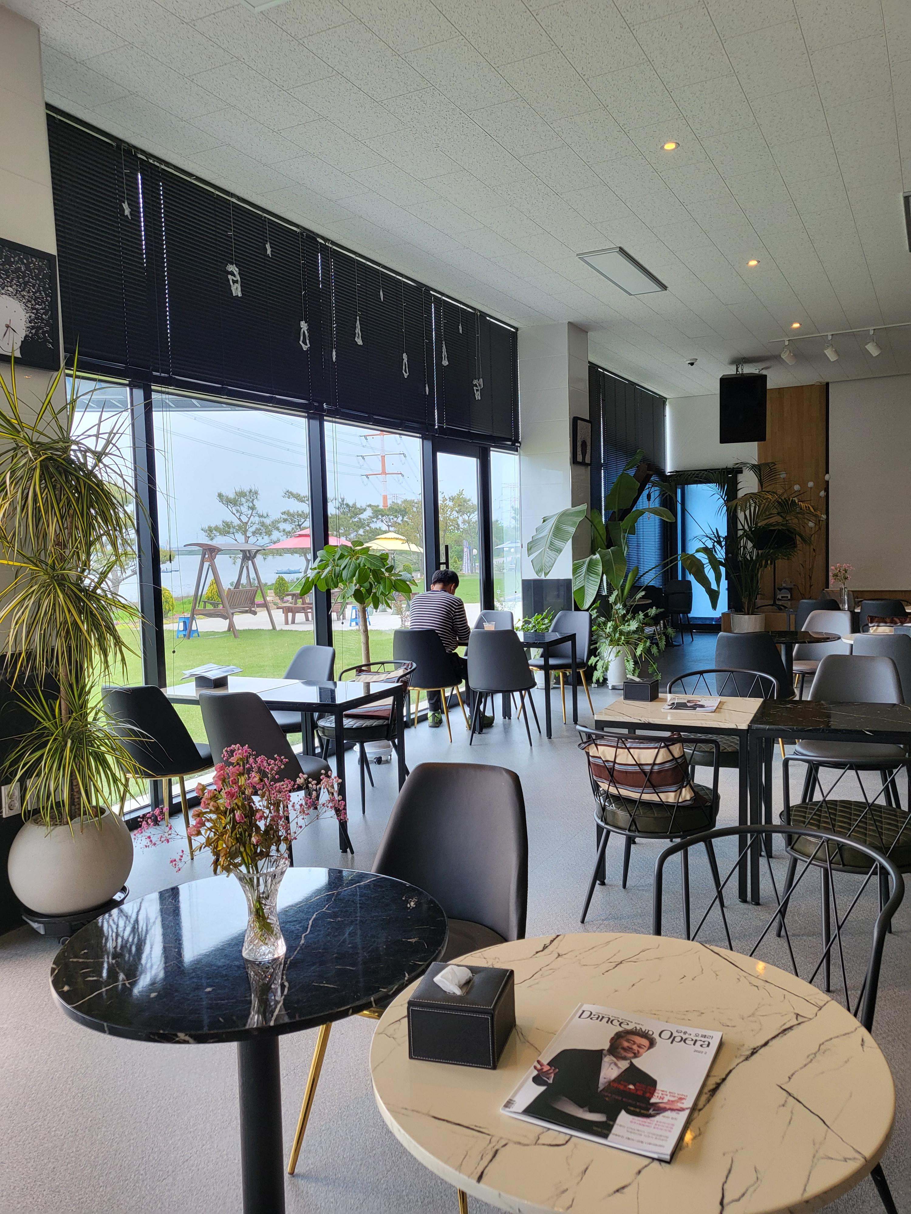 마에스트로 카페 실내