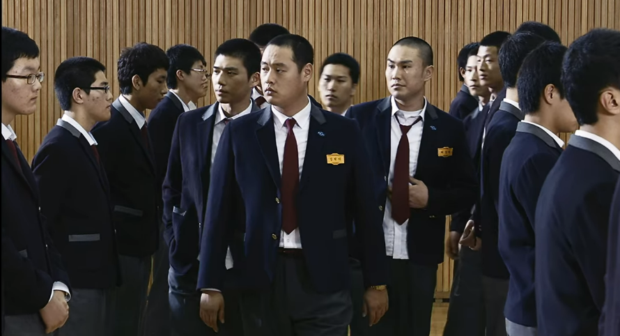 후배를 물색하는 불량 서클 '몬스터'