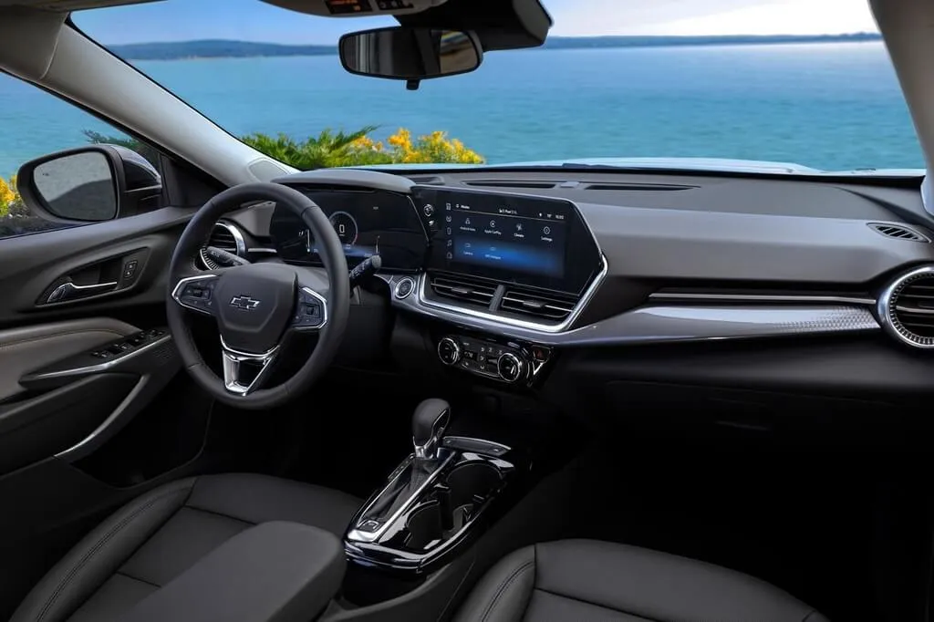 트랙스 크로스오버 실내