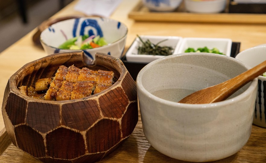 히츠마부시 사진